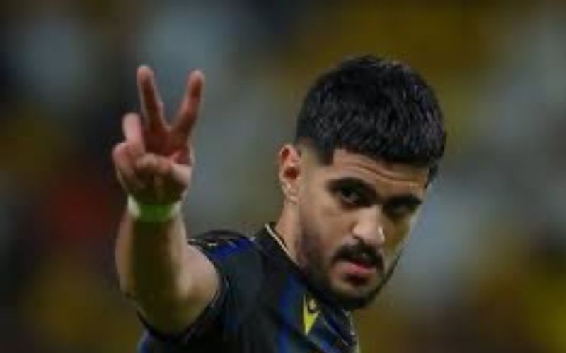 Waleed Al-Ahmed sở hữu hình thể lý tưởng